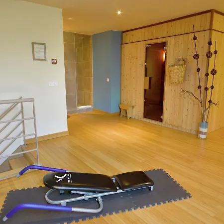 Сasa de vacaciones Luxury Holiday In Mettet With An Indoor Swimming Pool And Sauna Ermeton-sur-Biert