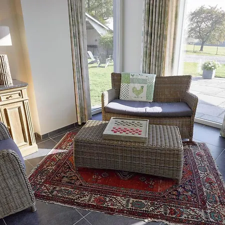 Сasa de vacaciones Luxury Holiday In Mettet With An Indoor Swimming Pool And Sauna *